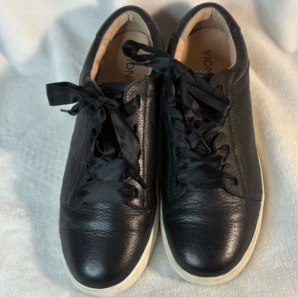 Vionic Chantelle black leather ribbon lace up sneaker - Picture 3 of 7